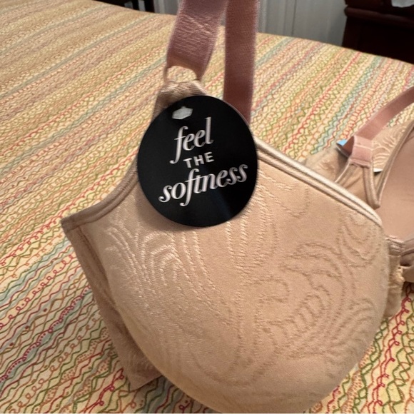 Bali Women's Front Close Beige Full Coverage Bra NWT 42C - Picture 3 of 7